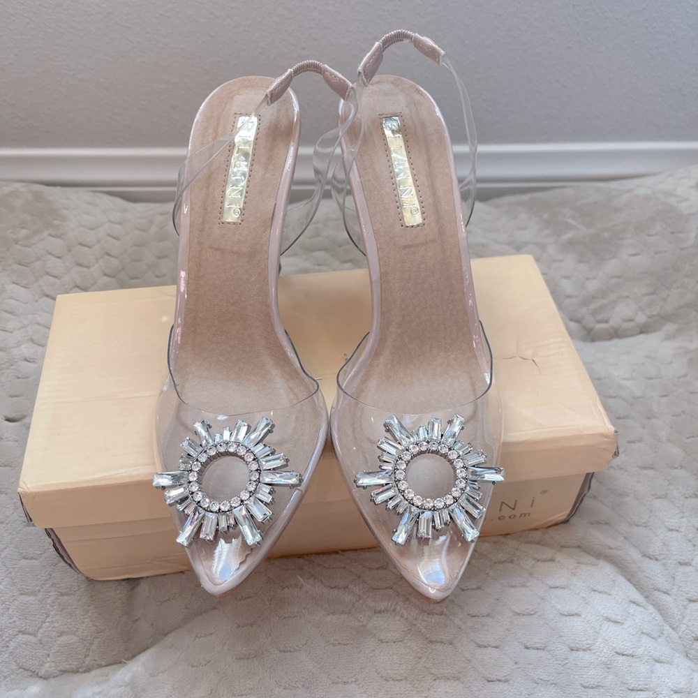 NWOT Billini Lottie embellished slingback heels